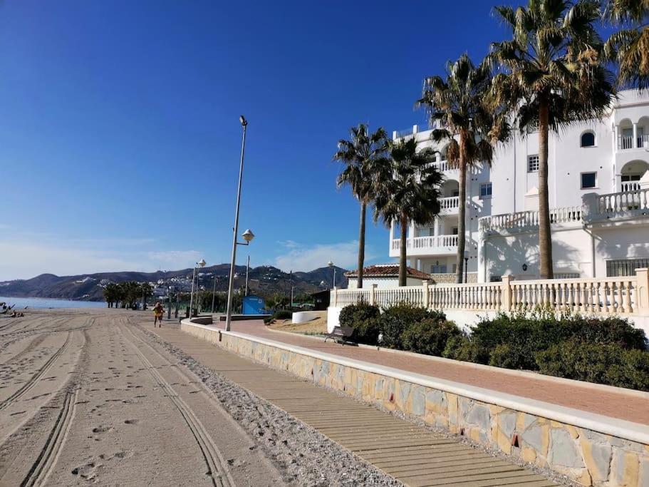 Apartament Atico Fresco Y Luminoso Con Aparcamiento Privado Nerja Zewnętrze zdjęcie